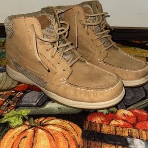 Sperry top sider woman’s ankle boots size 7.5 medium width